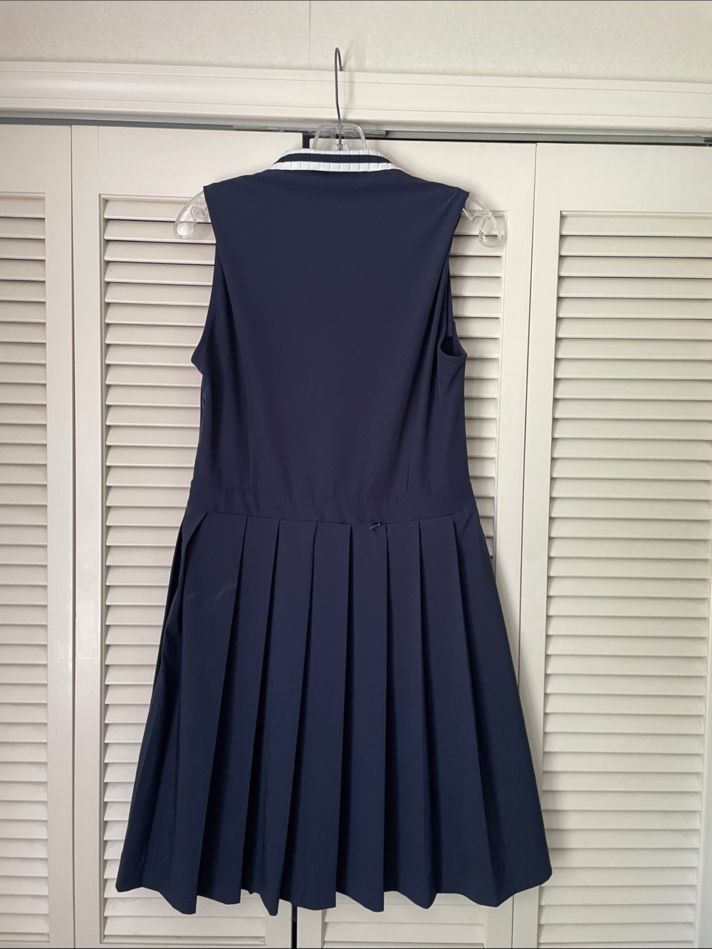 Tory Sport pleated golf athletic dress Navy Sz L white stripe collar front zip - Picture 3 of 10
